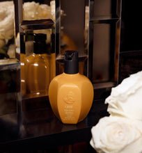 Load image into Gallery viewer, Oribe Côte d’Azur Revitalizing Hand Wash